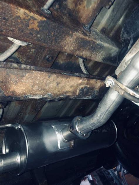 réparation muffler.